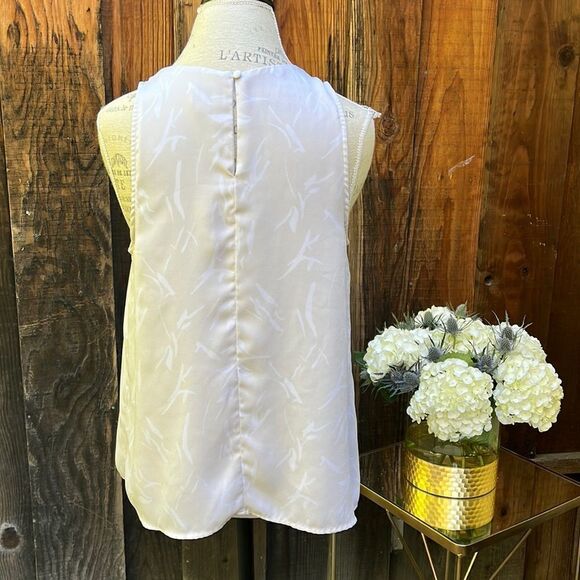 A NEW DAY SLEEVELESS SHIRT, Size M - Picture 4 of 5